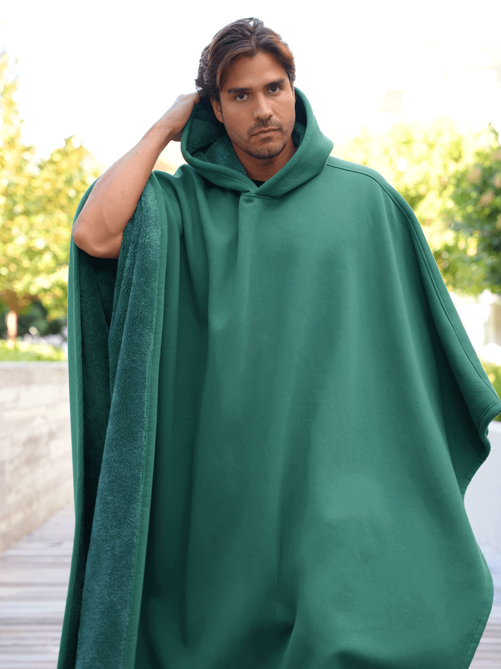Coperta oversize con cappuccio da donna in pile e maniche, per l’autunno