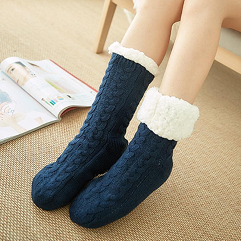 Chaussettes chaudes d'hiver antidérapantes en polaire pour garder les pieds au chaud