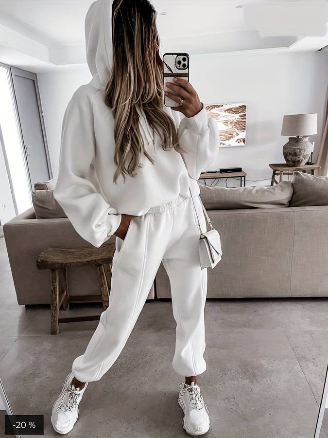 Karina - Stylish Hoodie and Sweatpants Set for Women