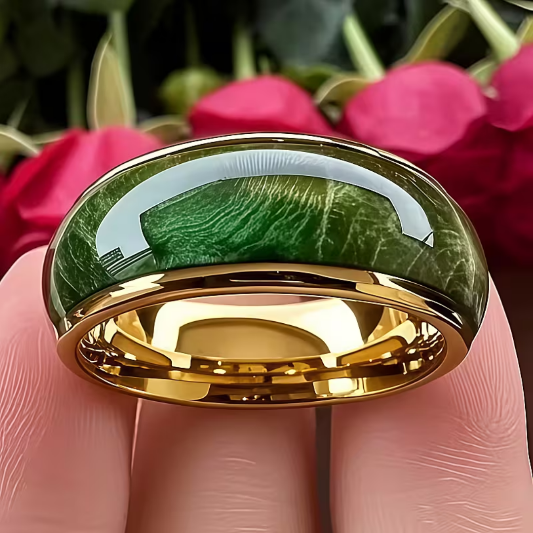 Bague femme plaquée or avec émeraude, motif couronne, style automnal