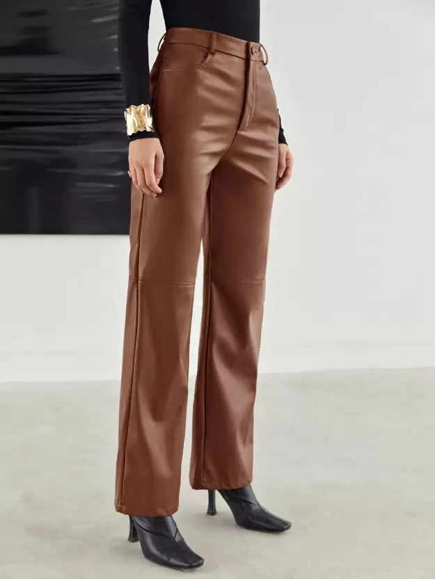 Pantalones de cuero para mujer para un look elegante