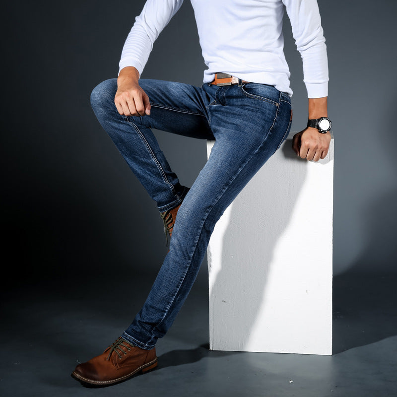 Jean homme coupe slim en coton extensible pour l’automne