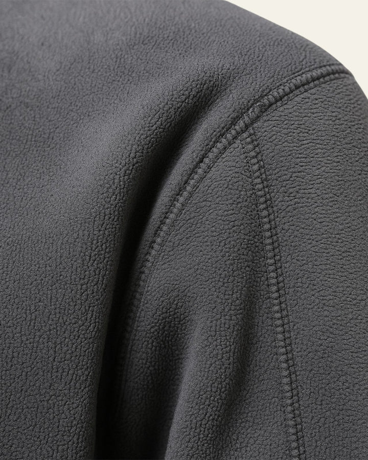 Pull en maille classique pour homme à col roulé, idéal pour l’automne