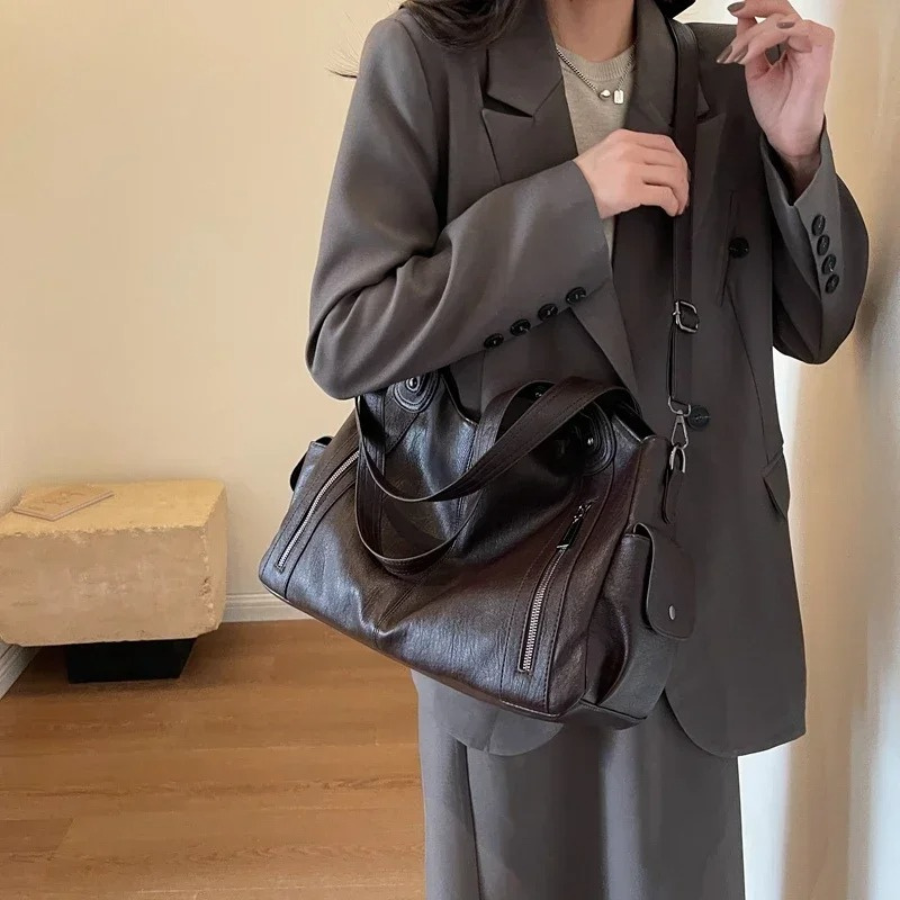 Sac bandoulière femme en cuir, spacieux, style automnal et urbain