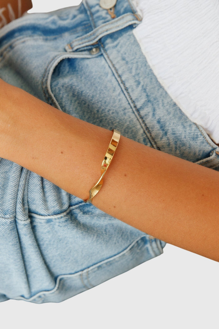 Bracelet femme rigide plaqué or à enfiler, collection automne