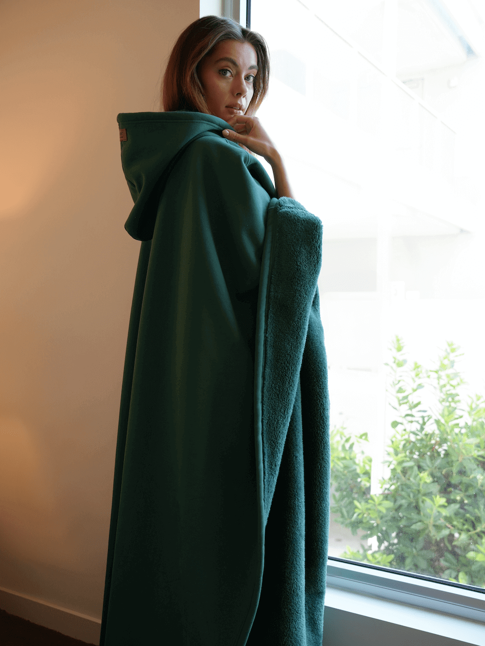Coperta oversize con cappuccio da donna in pile e maniche, per l’autunno