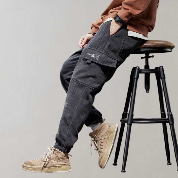Osvald - Pantalon cargo décontracté en velours côtelé pour l'homme moderne