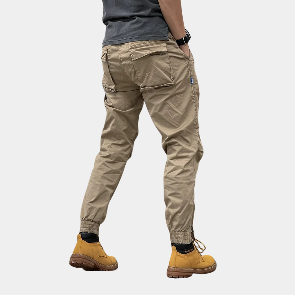 Elegantní cargo kalhoty pro muže od Delano