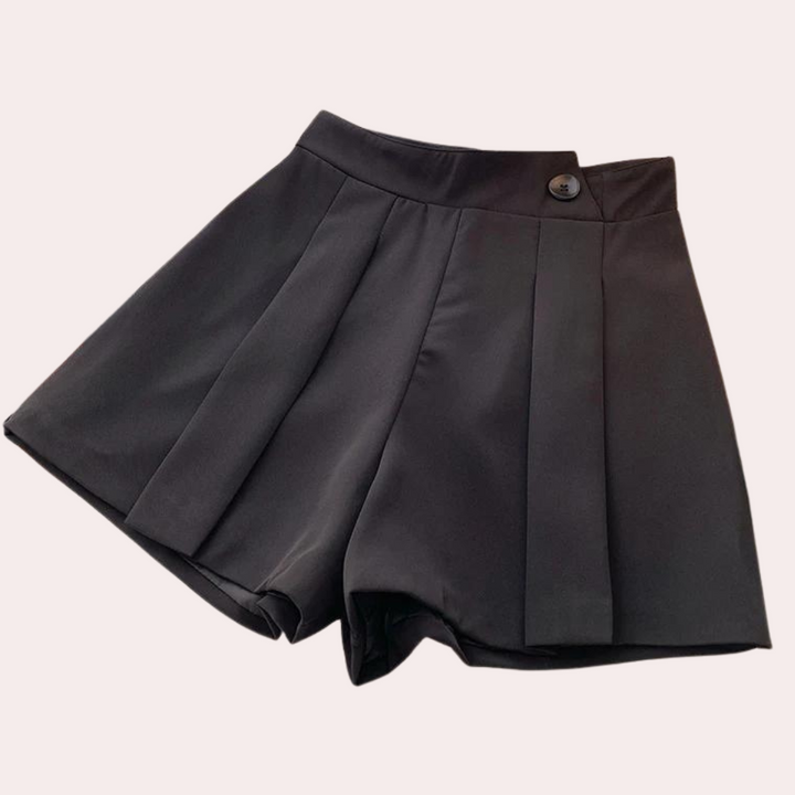 Klaras - Stylish wide-leg shorts for women