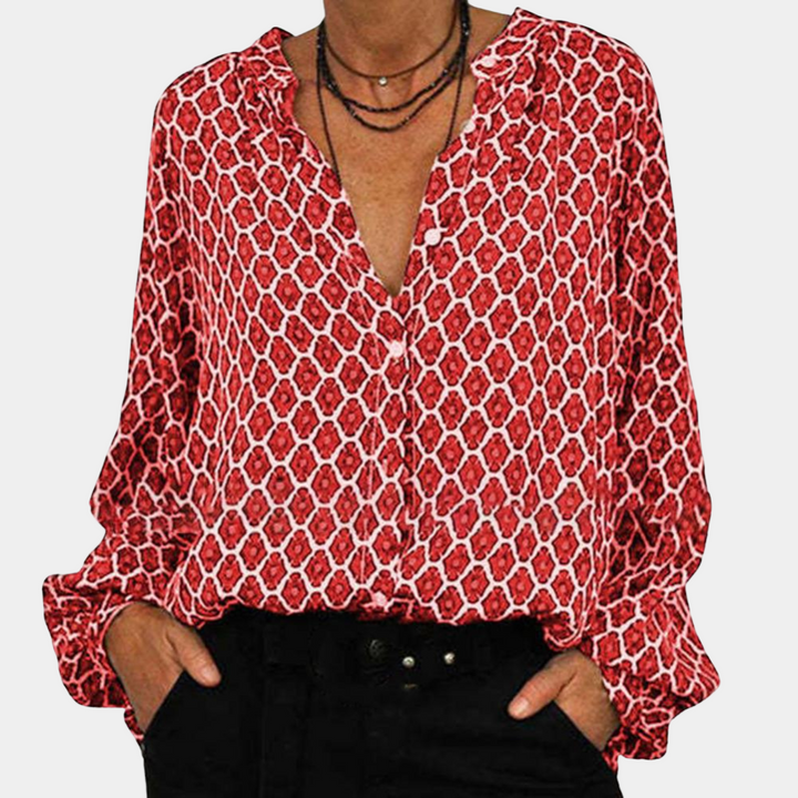 Elegant and comfortable women's blouse for all occasions
