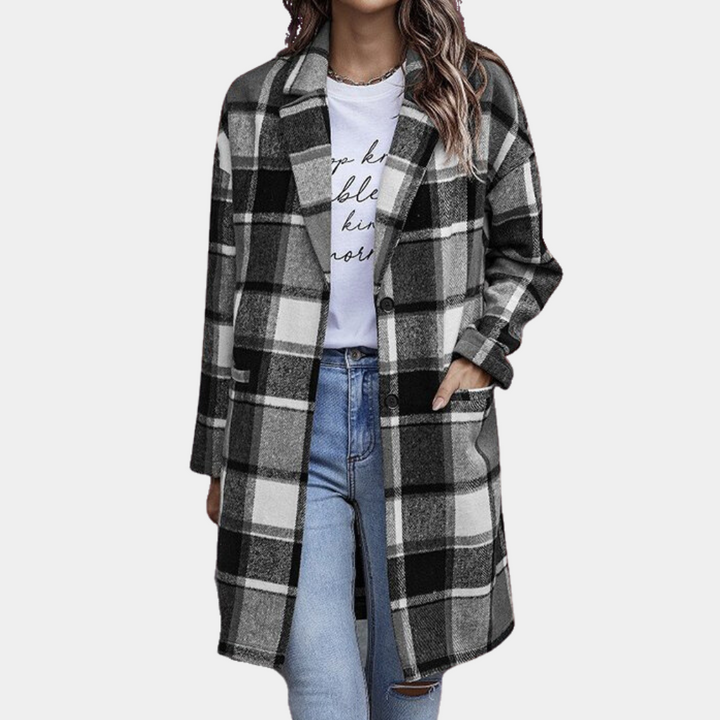 Długi elegancki płaszcz w kratę damski na ponadczasowy look