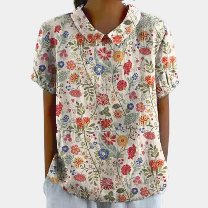 Vibrant and elegant women's blouse for a casual look
