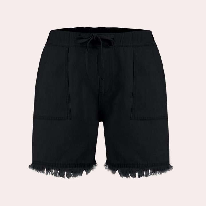 Delfine - Elegant women's shorts with practical side pockets for an effortless look