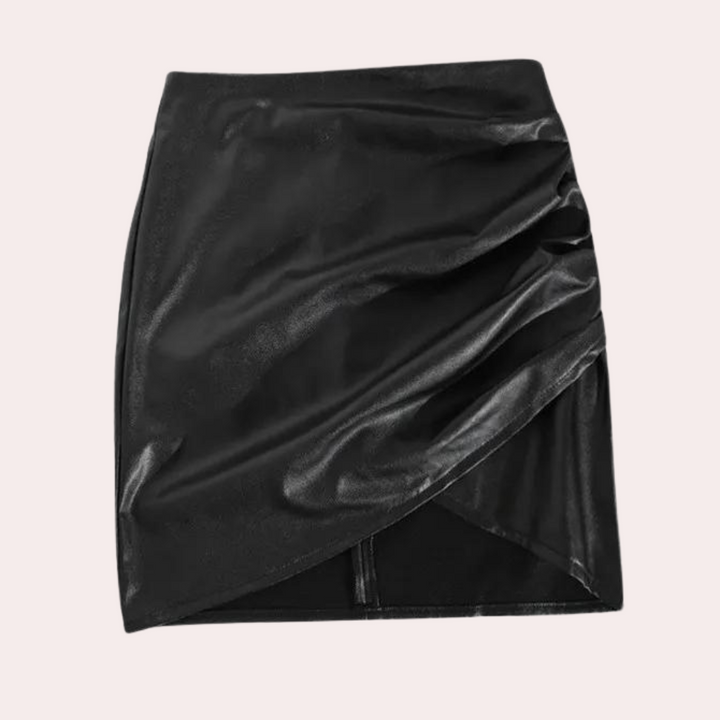 Lucinda - Essential women's mini skirt for an unforgettable look