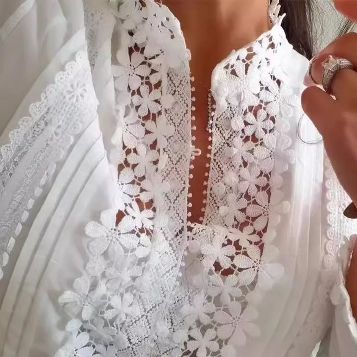 Marga - Enchanting blouse with elegant floral lace for a romantic look
