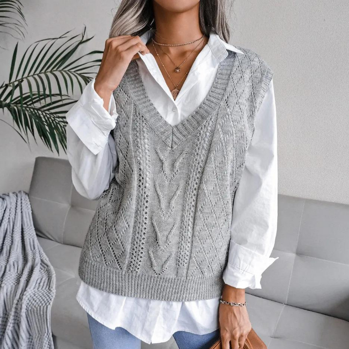 Arlette - Elegant V-neck knitted pullover cardigan for women