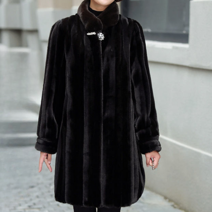 Cappotto invernale elegante e caldo da donna di LAURA