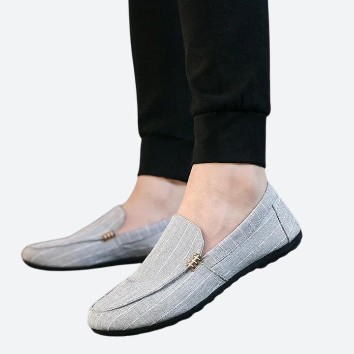 Papuci eleganți și confortabili pentru bărbați - Colton