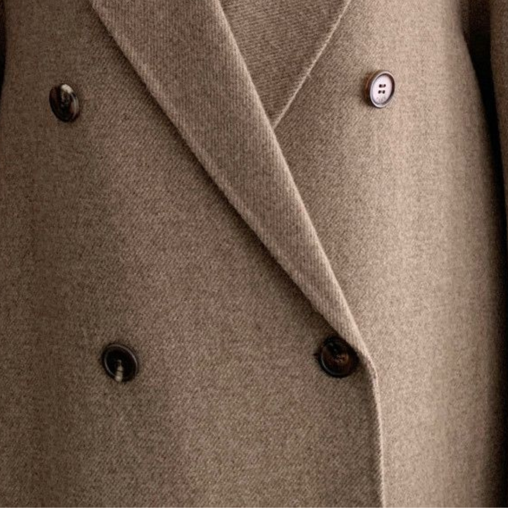 Long and elegant winter coat for women - warm and stylish