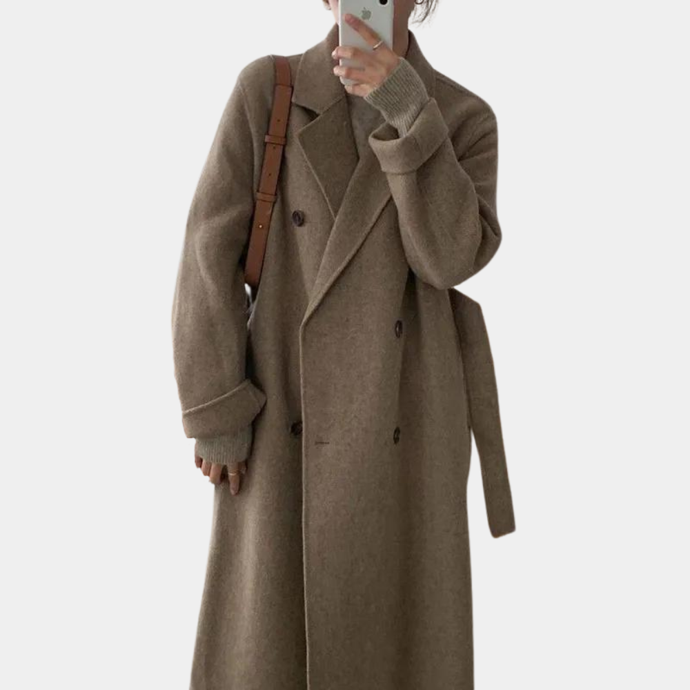 Long and elegant winter coat for women - warm and stylish