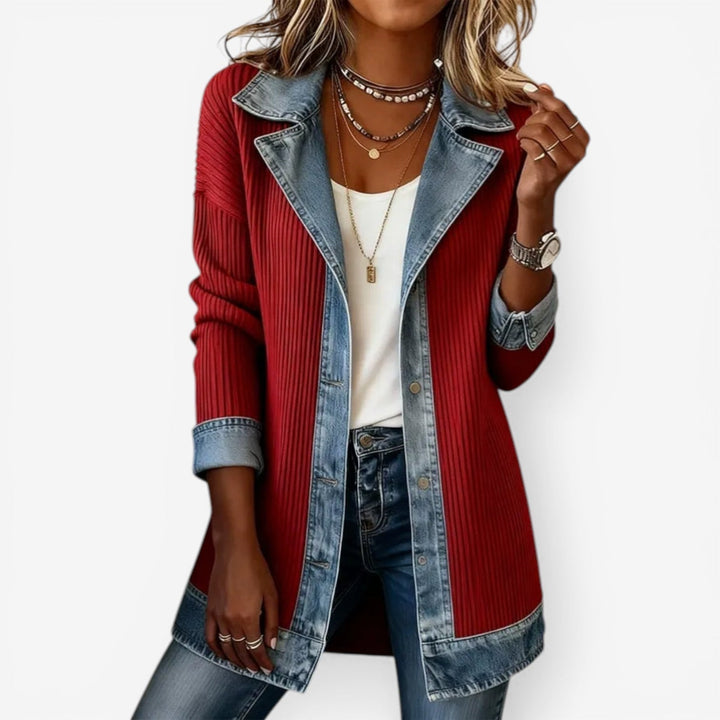 Veste en jean pour femme avec une finition en tricot pour l'automne, style décontracté