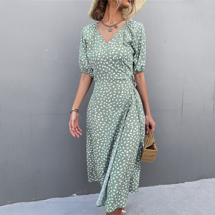 ALKMINI - Elegancka sukienka midi na modny look