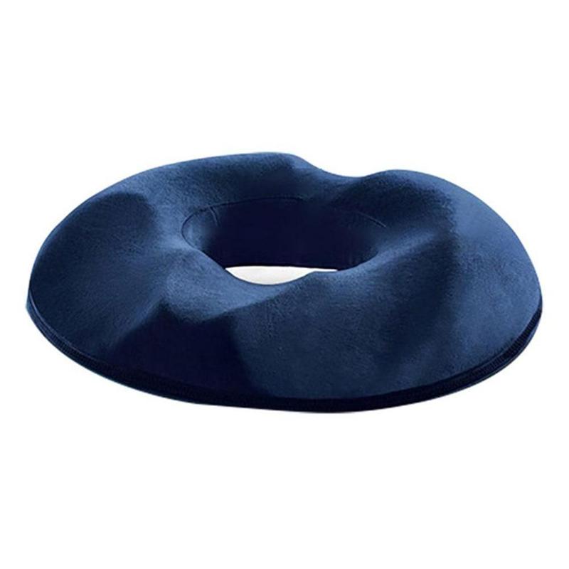 Coussin de siège en mousse à mémoire de forme, antidérapant et soulageant le coccyx.