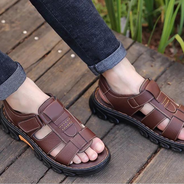 Sandales en cuir pour homme avec semelle intérieure profilée et amortissante et sangle réglable