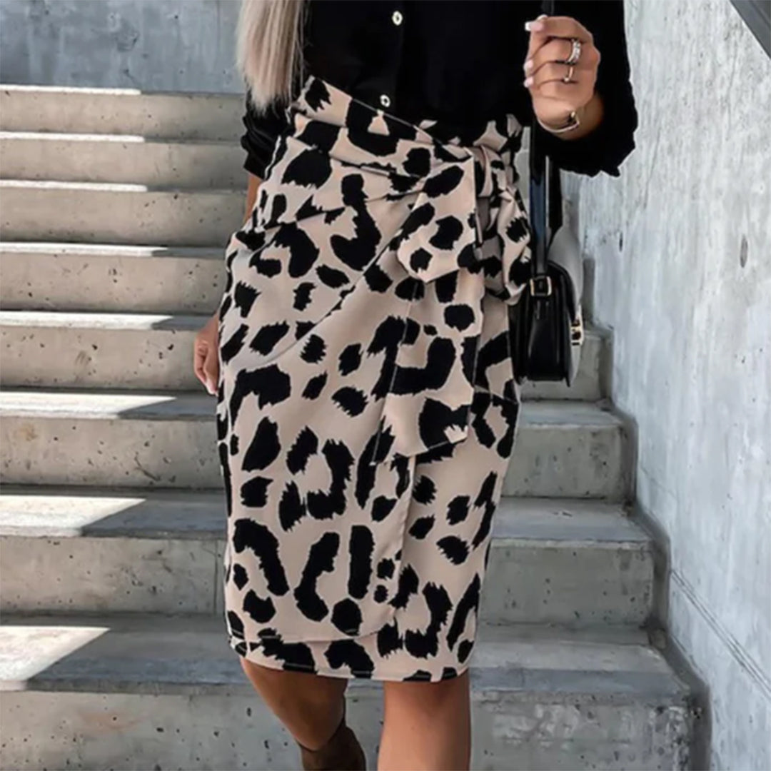 Gonna audace con stampa leopardata trendy di EHLEYR