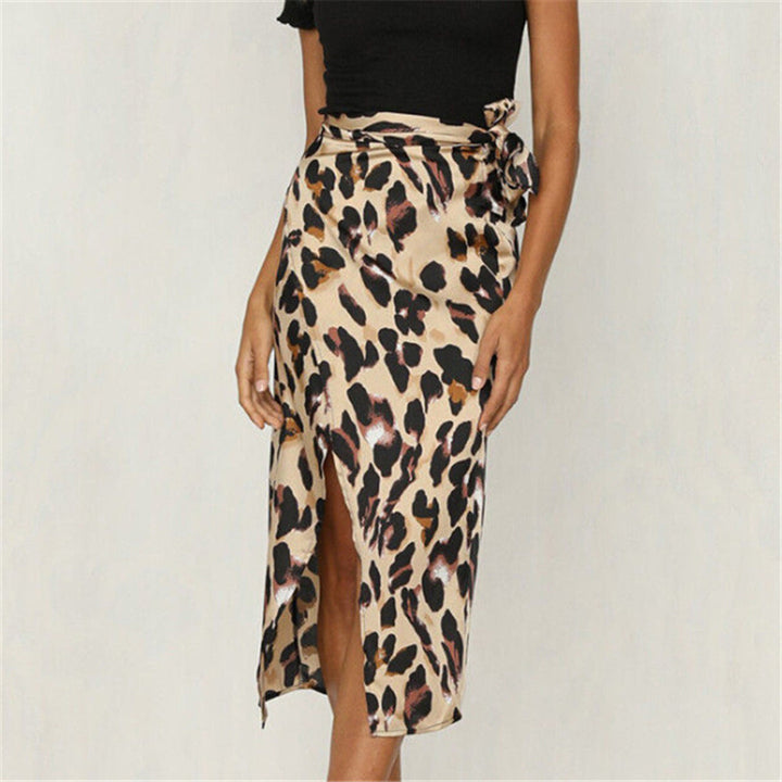 Gonna audace con stampa leopardata trendy di EHLEYR