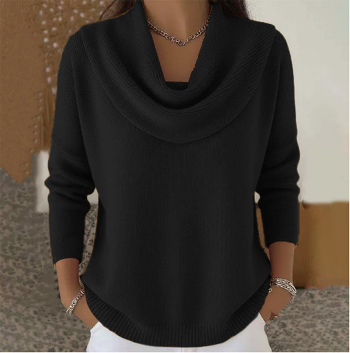 Pull femme en maille à décolleté élégant pour l'automne, idéal pour les tenues quotidiennes.
