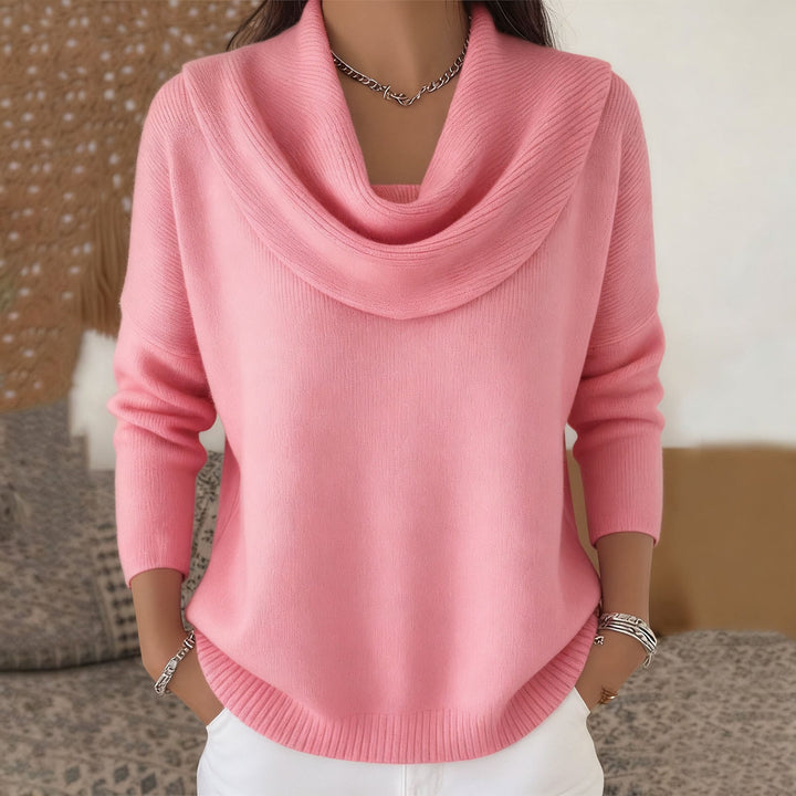 Pull femme en maille à décolleté élégant pour l'automne, idéal pour les tenues quotidiennes.