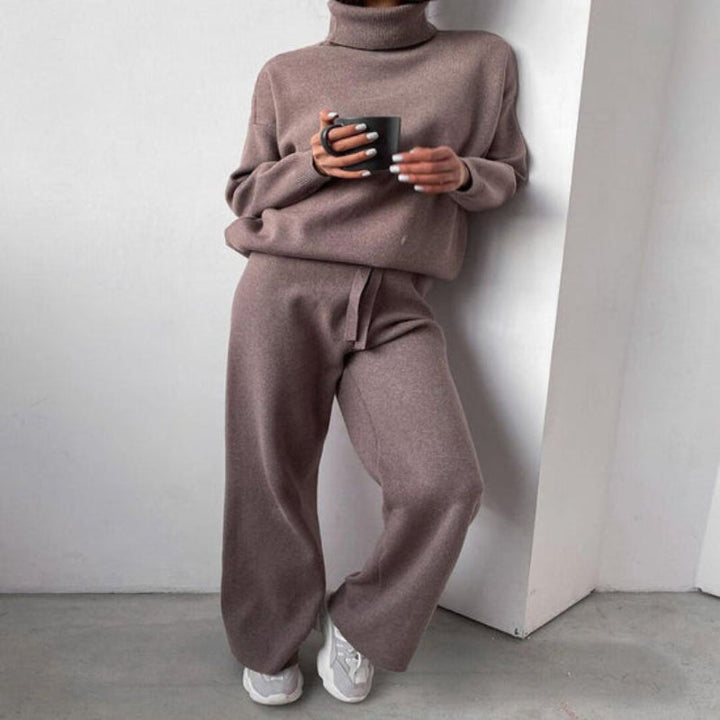 Completo casual da donna in maglia a due pezzi con pullover a collo alto per l’autunno