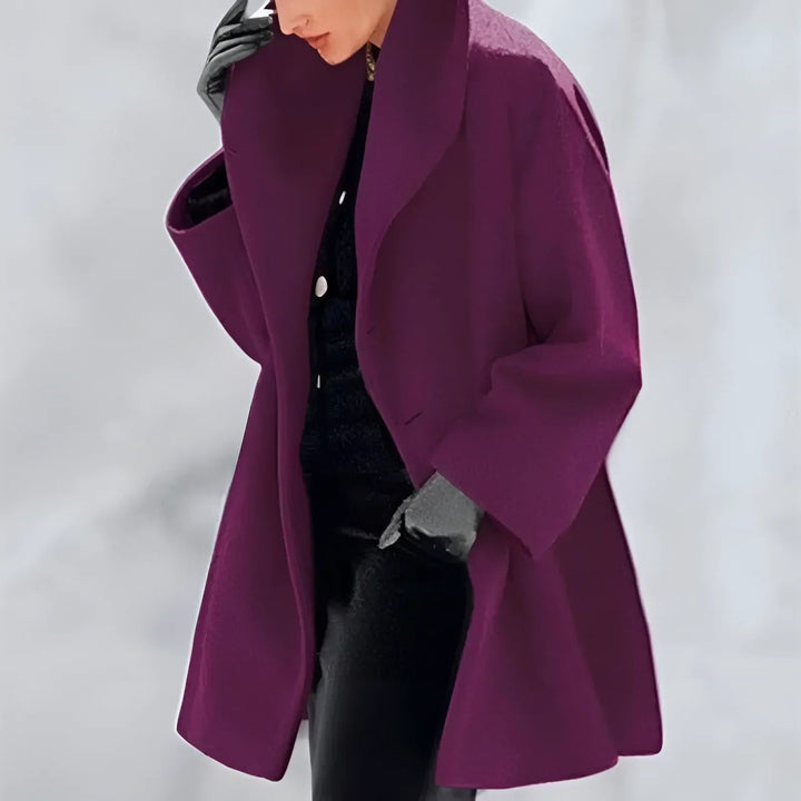 Cappotto lungo da donna per l’autunno e l’inverno, dal taglio ampio ed elegante per il freddo