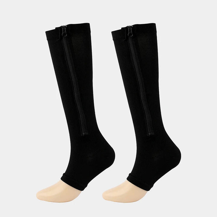 Chaussettes à fermeture éclair latérale, confortables à enfiler, matière respirante et légère.
