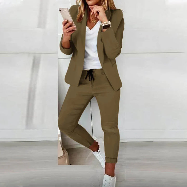 Ensemble blazer et pantalon femme en coton pour l’automne tenue élégante de bureau