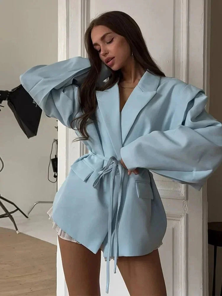 Blazer de mujer con cordones y hombreras acolchadas para otoño, de corte elegante