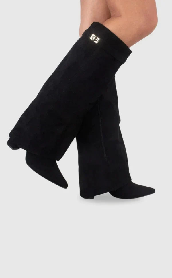 Bottines en daim pour femme avec des détails métalliques, pour l'automne, élégantes et confortables.