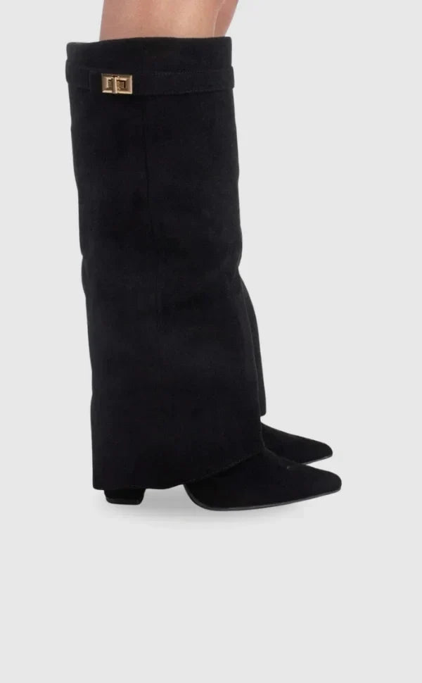 Bottines en daim pour femme avec des détails métalliques, pour l'automne, élégantes et confortables.