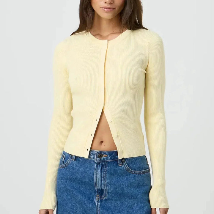 Women’s fitted knit cardigan with long ribbed sleeves for autumn