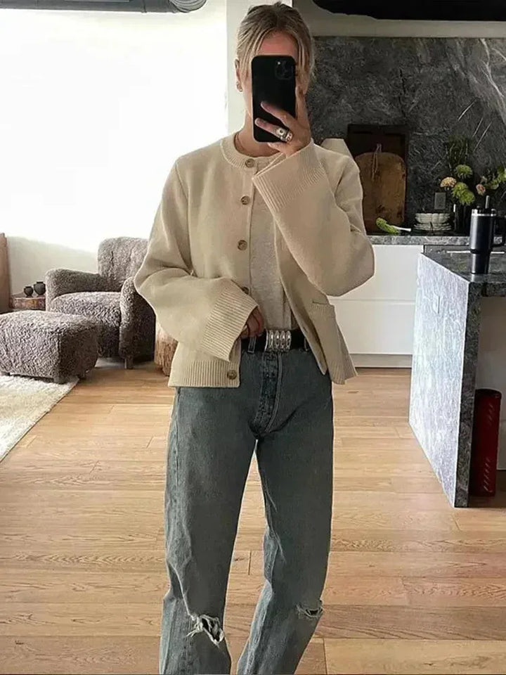 Women's knit cardigan for autumn with trendy buttons in an elegant style