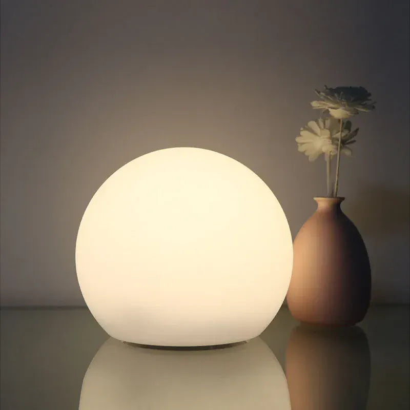 Lampada da tavolo LED senza fili in PVC, forma di luna e globo, dimmerabile, per soggiorno, IP65