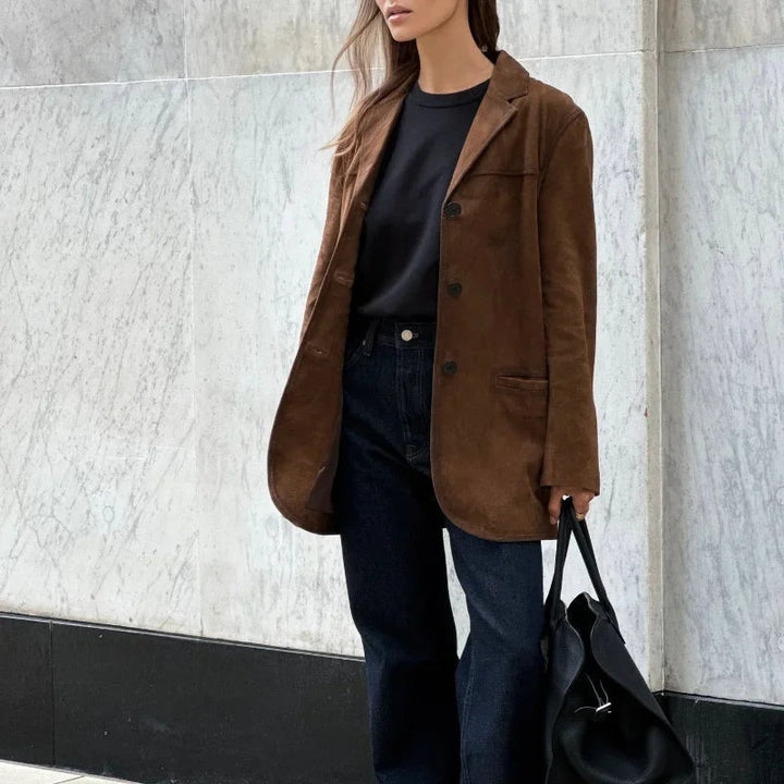 Chaqueta corta de ante para mujer con solapas, ideal para el entretiempo otoñal