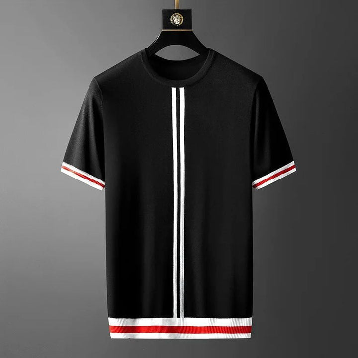 Summer Freshness: Lightweight and Breathable T-shirt - Jouri