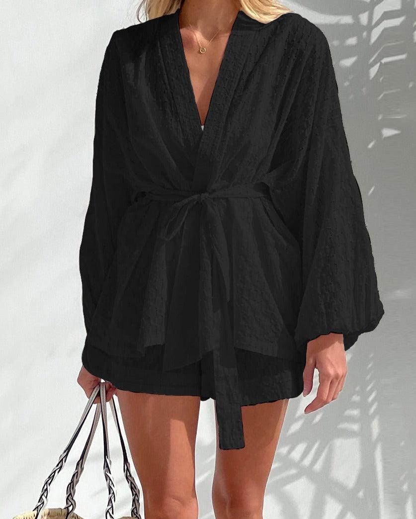 Elegant kimono set with shorts for women - Grace Collection