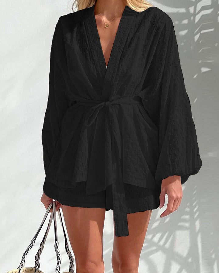 Elegant kimono set with shorts for women - Grace Collection