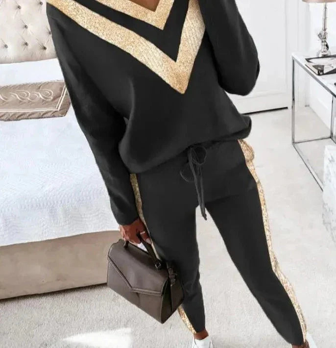Joggings elegant negru cu accente aurii pentru femei - Claire
