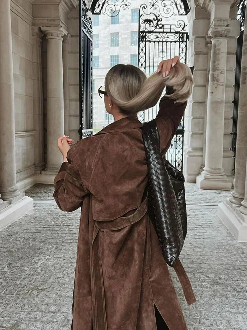 Trench-coat pour femme avec ceinture et revers, manteau élégant pour les journées d'automne plus fraîches