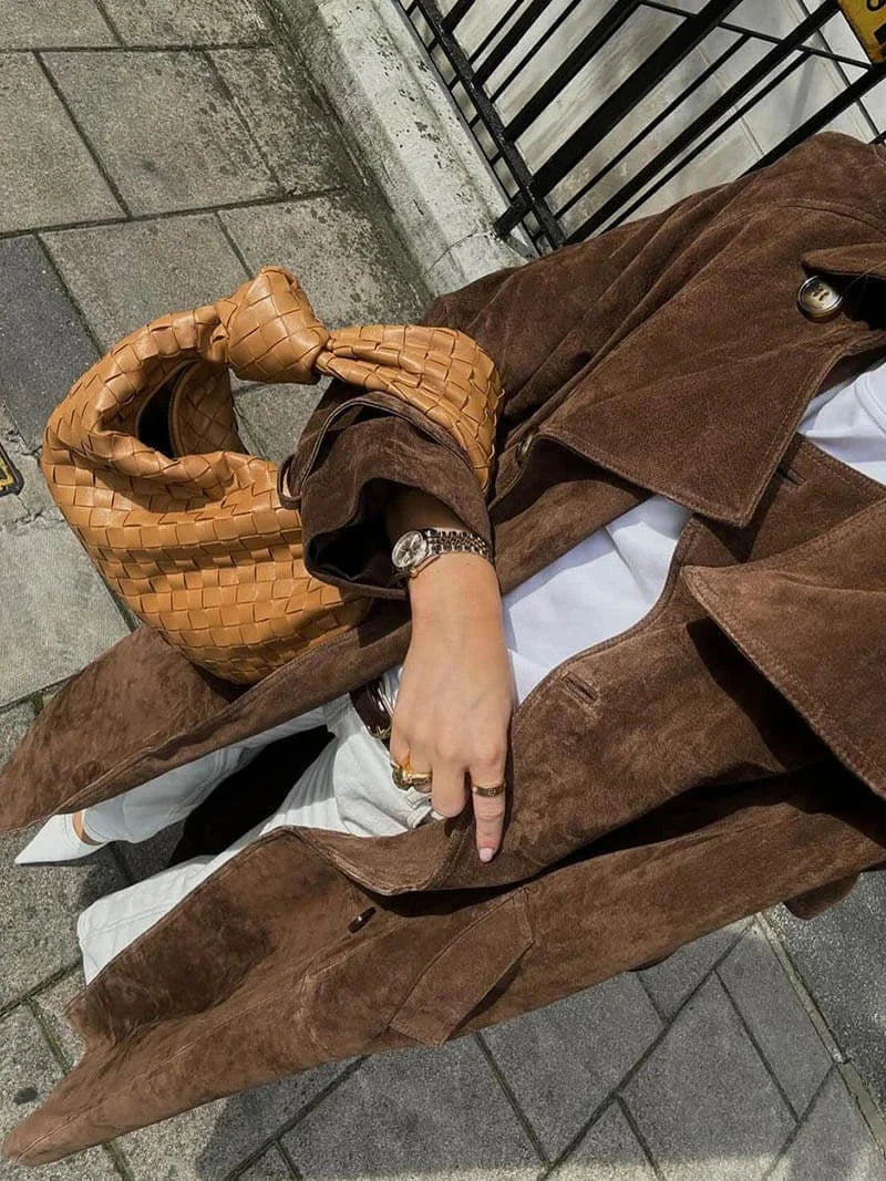 Trench-coat pour femme avec ceinture et revers, manteau élégant pour les journées d'automne plus fraîches