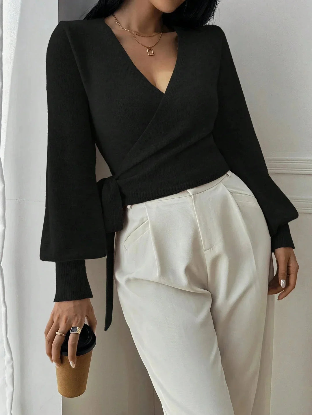 Pull femme en maille enveloppant avec ceinture à nouer, casual pour l'automne